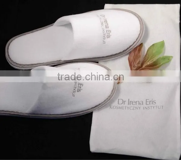 hotel slipper with shoe bag