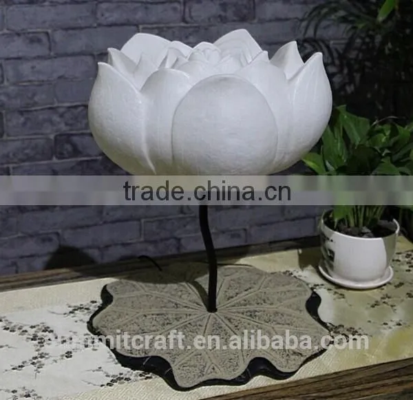 Resin Decorative Purity White Lotus Flower Table Desk Lamp photo-2