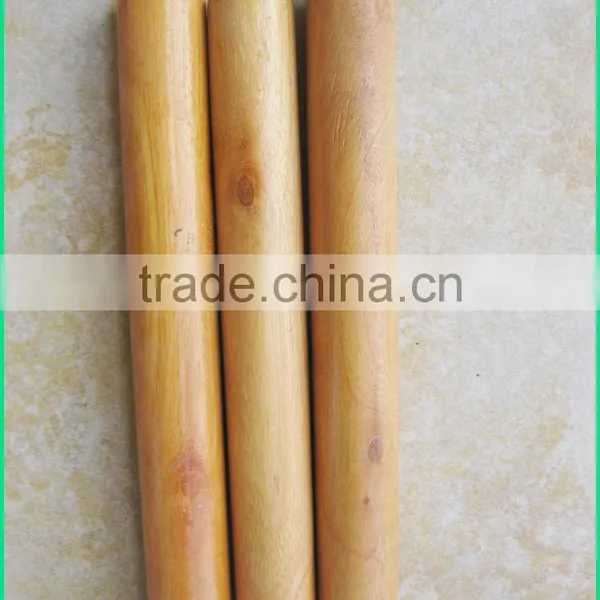Varnished Wooden Spade Handle photo-2