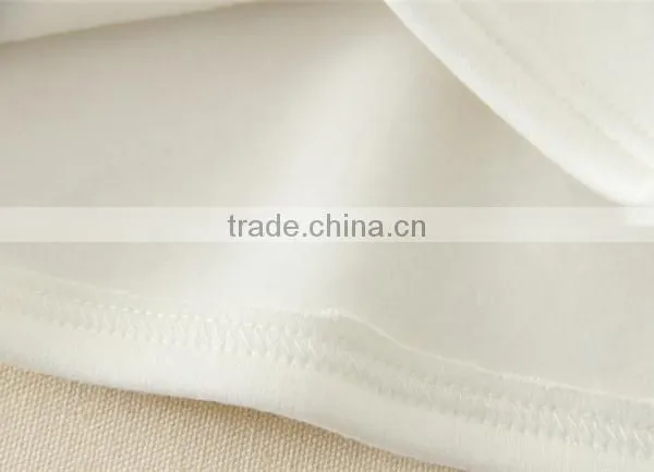 Hot Sale Kids White Cotton Tops With Bear Appliqued Long Sleeves Bottoming Shirts for 3-15years photo-6
