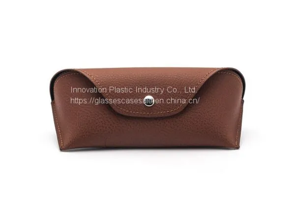 Promotional Vintage and Personalized Leather Sunglasses Case With Press-button photo-3