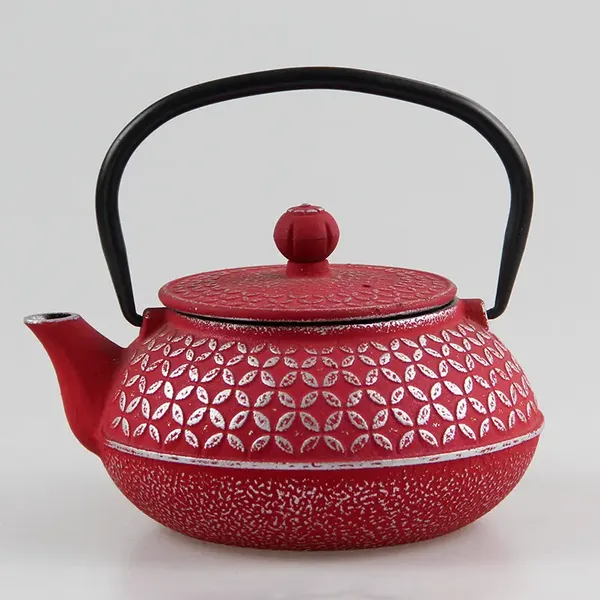 Chinese Factory Price 600ml Vintage Red Four-leaf Clover Pattern Gold Exquisite Cast Iron Tea Kettle Pot Boiling Water Teapot photo-5
