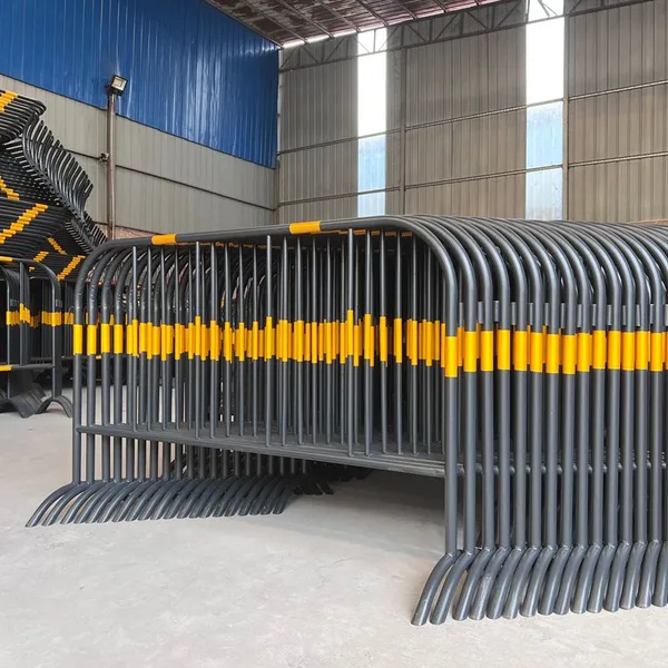 Modular Crowd Control Barrier 2.4m Length With Rubber Base for Stadium Safety photo-5
