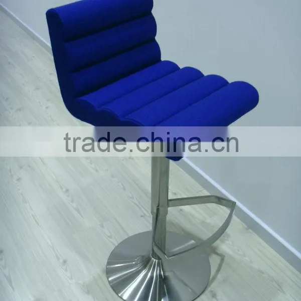 Wave Bar Stool