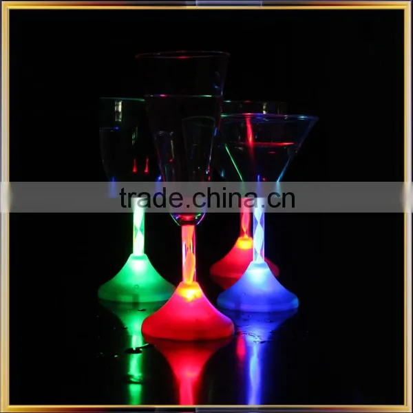 Popular LED Flashing Wine Cup, LED Glowing Beer/drink Cup for Party photo-4