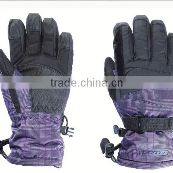 2015 Fashion Useful Green Winter Gloves photo-3