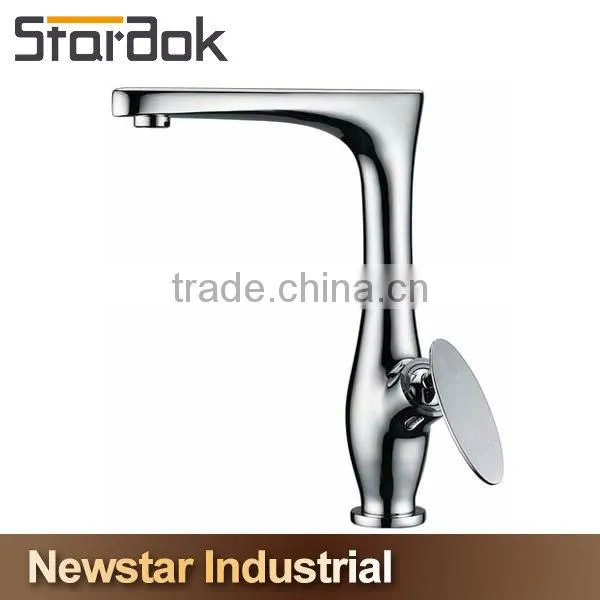 Star.aok Antique Design for Simple Life Style Gold Kitchen Faucet Upc Flexible Hose for Kitchen Faucet Taps Imported From China photo-4
