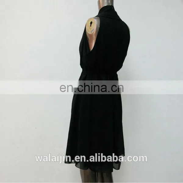 Pleated Ladies Sleeveless Black Chiffon Open Breast Dress photo-3