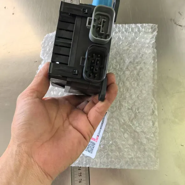 The Most Popular Sany Excavator Spare Parts Sany Central Distribution Box B249900001443 for Sany Crane photo-5