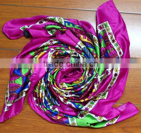 Fashionable Satin Gold Printed Square Scarf Silk Scarf Scarf Supplier photo-2