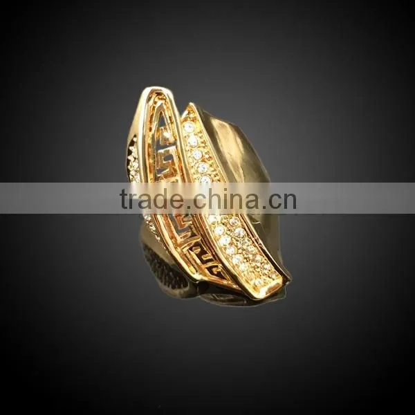 High Quality Latest Fashion Gold Ring Zinc Alloy Ring With Crystal