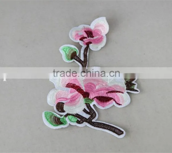 Beautiful Pink Color Wild Peach Flower Embroidery Patch Fashion Applique Polyester Logo Patches for Garment photo-2