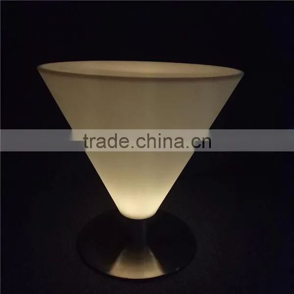 Cheap Wholesale Victorian Furniture Color Changing Glass Bar Table With Inbuilt LEDs for Pub and Strip Club photo-3
