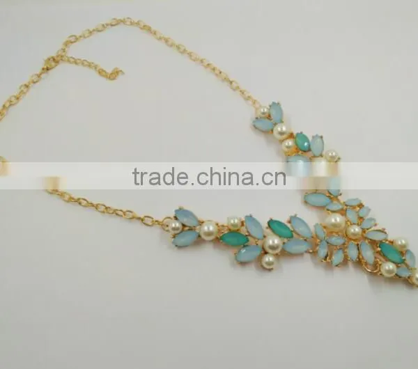 Zm35138a Unique Girls Accessories Korean Faux Pearl Choker Necklace photo-3