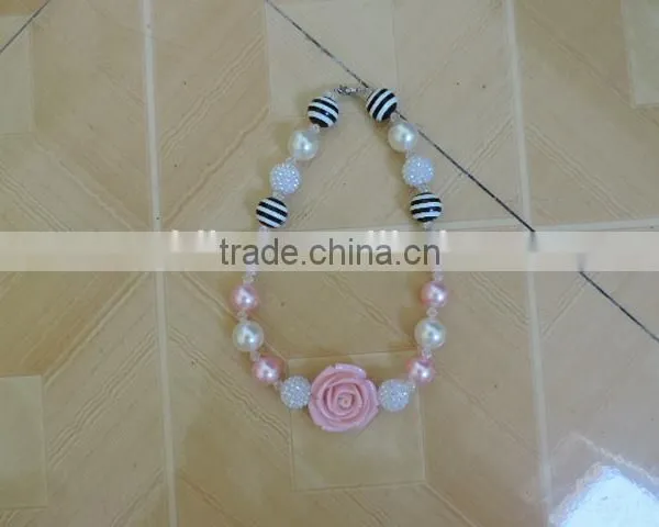 Wholesale Baby Girl Necklace Pink White Pearl Necklace Boutique Holiday Necklace photo-3
