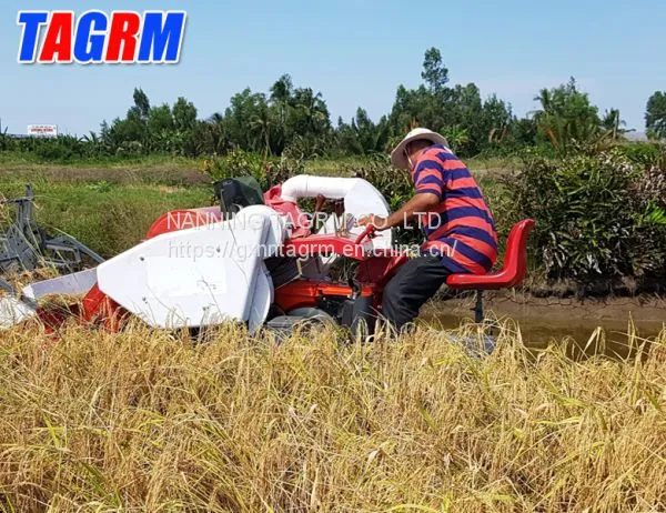 Agricultural Professional Supplier Mini Wheat Harvester / Rice Harvester in Nigeria