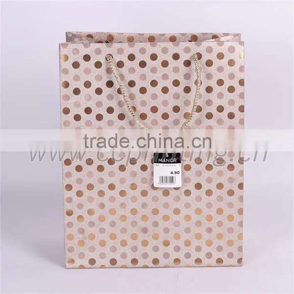 Cheap Price Gold Foil Promotional Gift Paper Bag Luxury photo-4