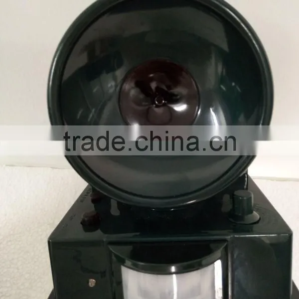 Ultrasonic Animal Repeller Pest Control Products Solar Pest Dog Cat Repellent photo-4
