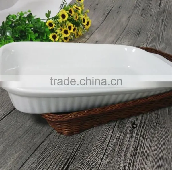 Stocked High White Ceramic Baking Plate With Rattan Base for Decoration and Heat Protection Bakeware in Good Quality photo-2