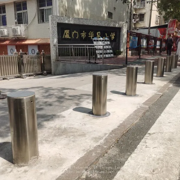 UPARK Reliable Factory Automatic Bollards With Remote Control Customized Sealed Bollard photo-5