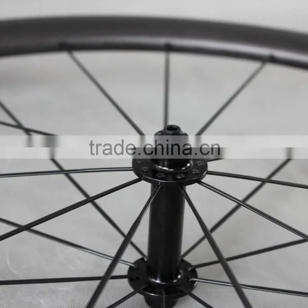 OEM Carbon Road Bicycle Wheels 700c Full Carbon Road Bike Wheelset 40mm Tubular Carbon Wheels photo-5