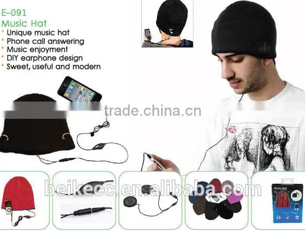 Uneed Knitted Beanie Hat With Headphone photo-2