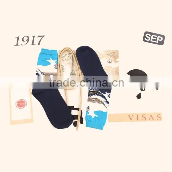Retro Art Paintings Male and Female Tube Socks Personality Cotton Socks Factory Wholesale photo-4