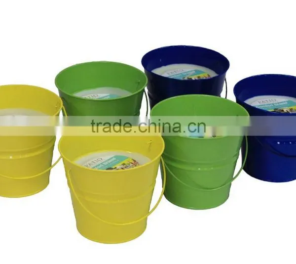 18 oz.Citronella Candle In Painted Metal Bucket