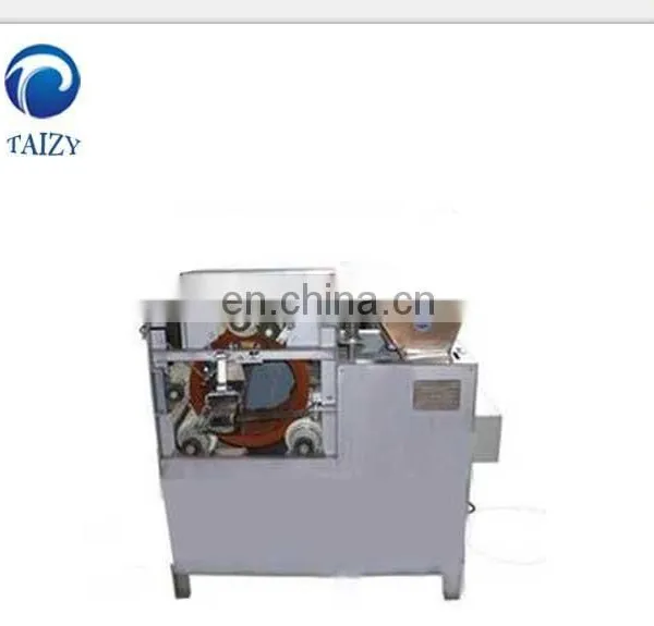 Roasted Peanut Peeling Machine Small Peanut Dry Peeling Machine photo-2
