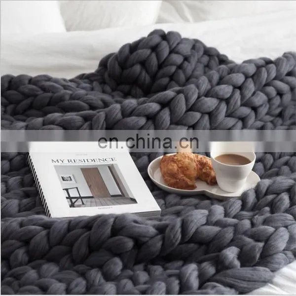 Hot Selling Custom Handmade Knit Yarn Super Chunky Throw 100% Acrylic Wool Blanket photo-5