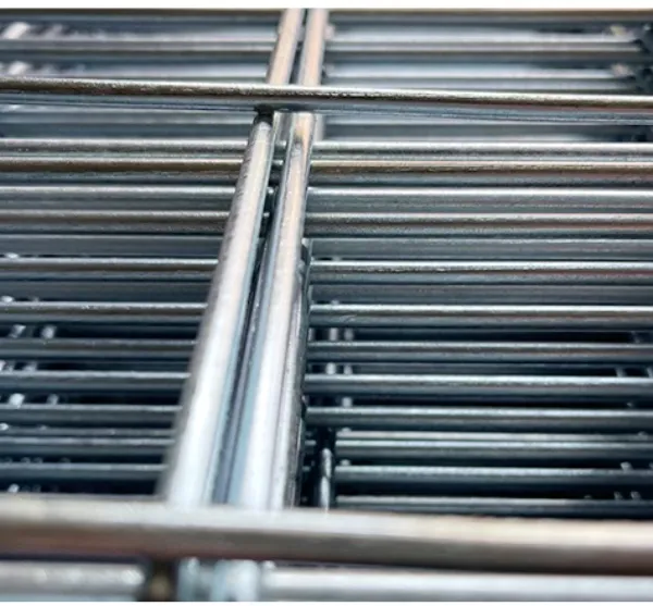 Galvanized Wire Mesh Fence Small Hole Thick Dog Cage Breeding Building Steel Bar Mesh Wire Protection photo-2