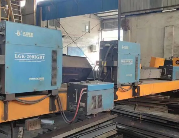 Used 6-meter Gantry Plasma Flame Metal Cutting Machine, Double Huayuan 200a photo-2