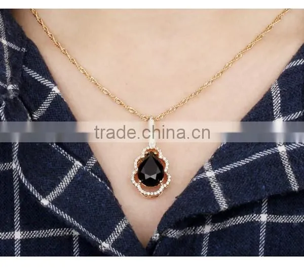 Oem Product Fancy Design Pendant Rhinestone Necklace photo-6