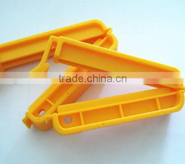 CP50 50mm Sealing Length PP Material Logo Print Promotional Plastic Tomato Clip photo-2