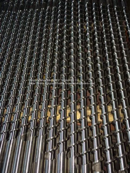 Винты и шнеки для инжекционных машин от Ningbo Tizatech Haitian IMM photo-2