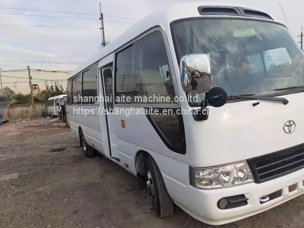 White Toyotacoaster Made in Japan Sale in a Cheap Price With 28 29 30 Seats