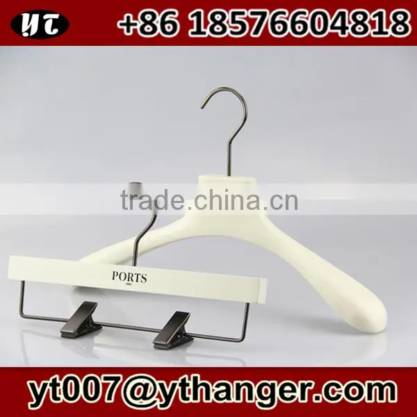 Luxury Customized Wooden Clothes Hanger With Bar for Suits in Large Shoulder photo-6