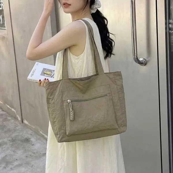 Single Shoulder Women's Cloth Bag, Large Capacity, Lazy Style, Fashionable Shopping Bag, Commuting Simple Nylon Cloth Women's Bag, Cloth Bag photo-5
