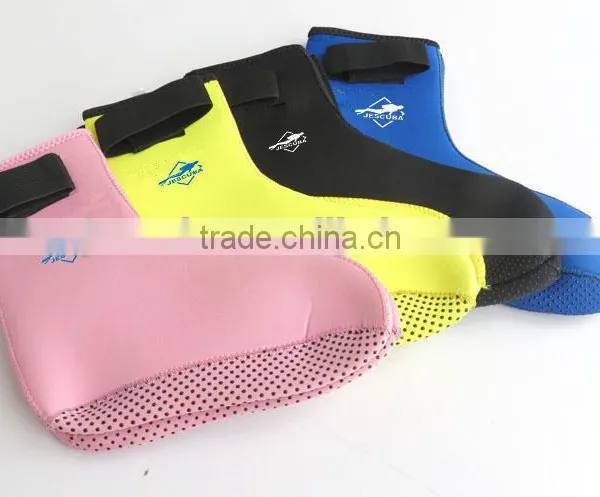Neoprene Nylon Sports Socks for Women photo-3