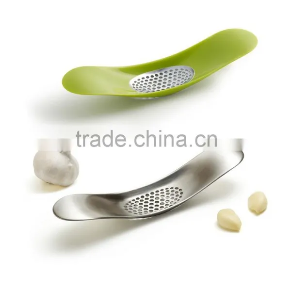 Plastic Hand Garlic Presser Cheaper Garlice Presses photo-2