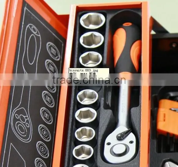 Tool Set With Metal Box photo-4