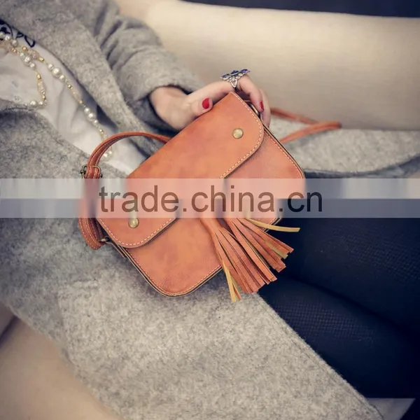 Yiwu Floor Price Fashion pu Leather Material Hand Lady Woman's Bag photo-3