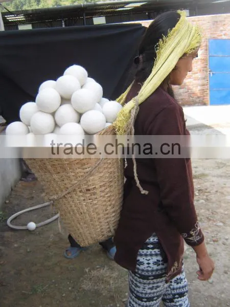 100% Sheep Wool Dryer Ball/Top Selling Pure Wool Felt Dryer Balls