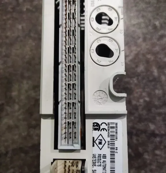 ABB DO810 3BSE008510R1 Digital Output 24V 16 ch photo-2