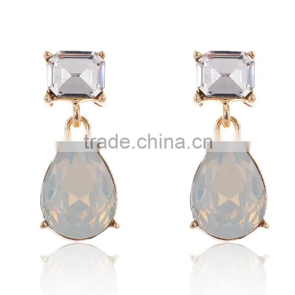 Hot Sale Designs Cheap Wholesale Fake Colored Diamond Stud Earrings for Girls photo-3