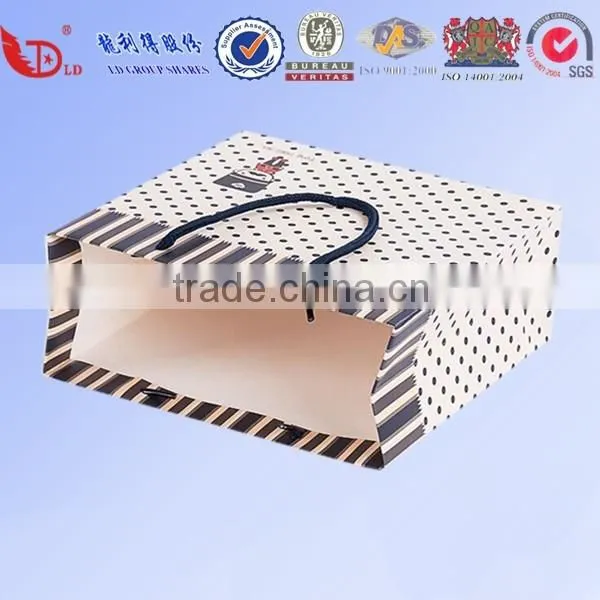 Design Luxury Paper Gift Bag for Shopping photo-3