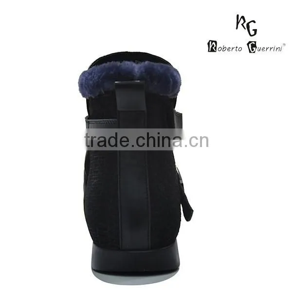 China Latest Designed Boot for Man photo-3