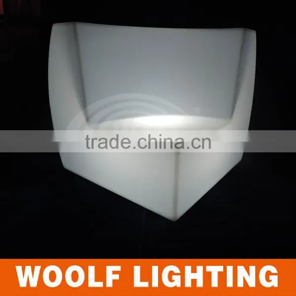 Waterproof LED Illuminated Outdoor Garden Sofa Set photo-2