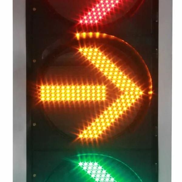 Traffic Lights at the Intersection of Non - Motorized Lanes in Xi'an Hualang photo-3