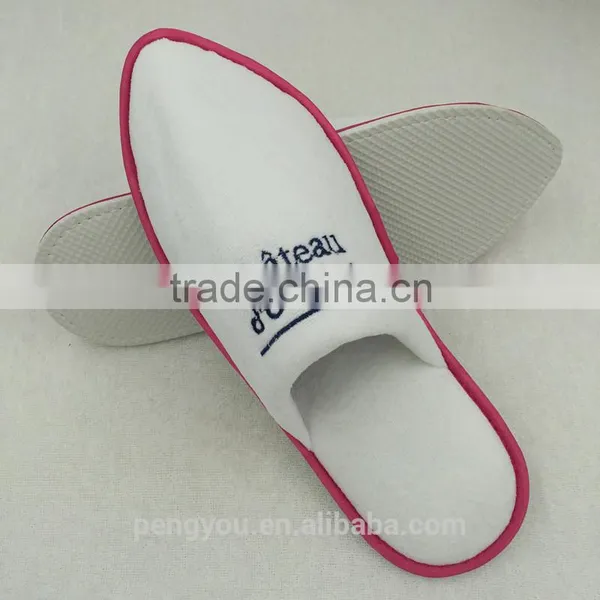 Top Selling Custom Disposable Slippers With Embroidery Hotel Logo photo-3